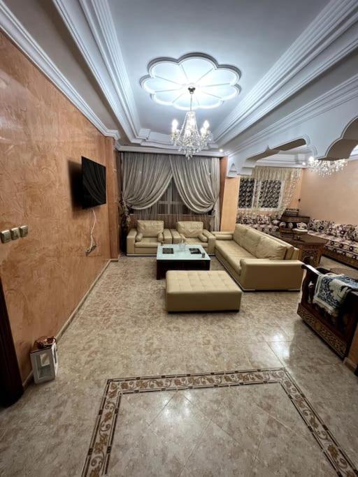 Familiale Mediterraneen Apartment